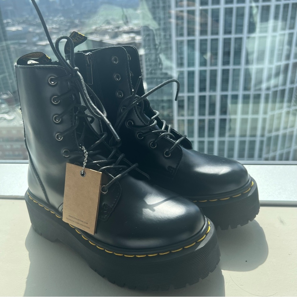 Doc marten Jadon platform boots **brand new**